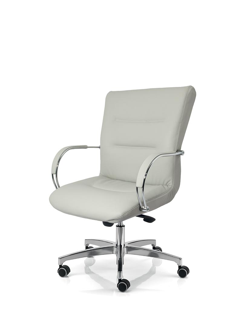 Silla Gerencial Aurelia Media en Cuero Natural o Ecocuero