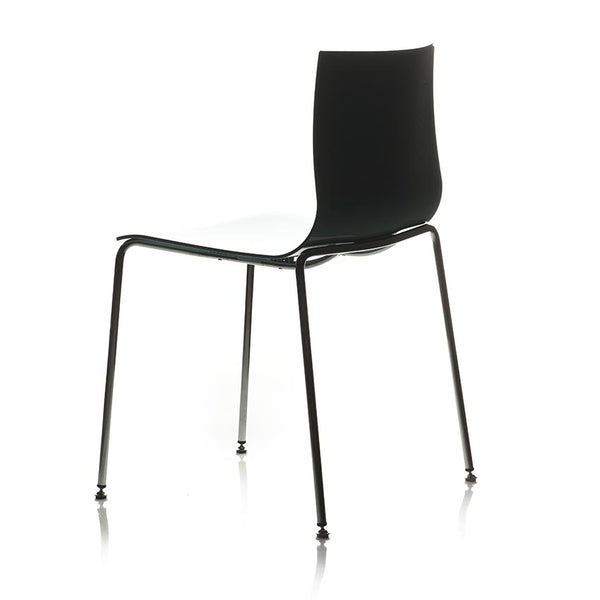 Silla de restaurante Slim italiana negra con patas cromadas | VICCA
