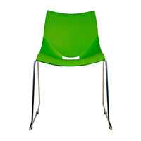 Silla para casino Shell en vista frontal, verde, sin brazos y con base trineo cromada