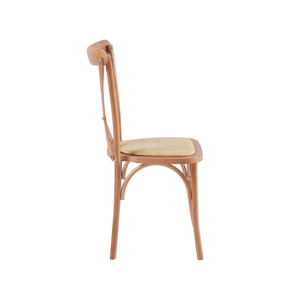 Detalle del asiento de ratán de la silla de comedor Crossback natural