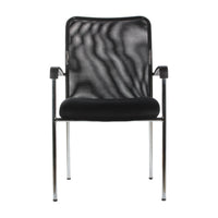 Silla de visita Strong en vista frontal, negra, con respaldo de malla, brazos y cuatro patas cromadas