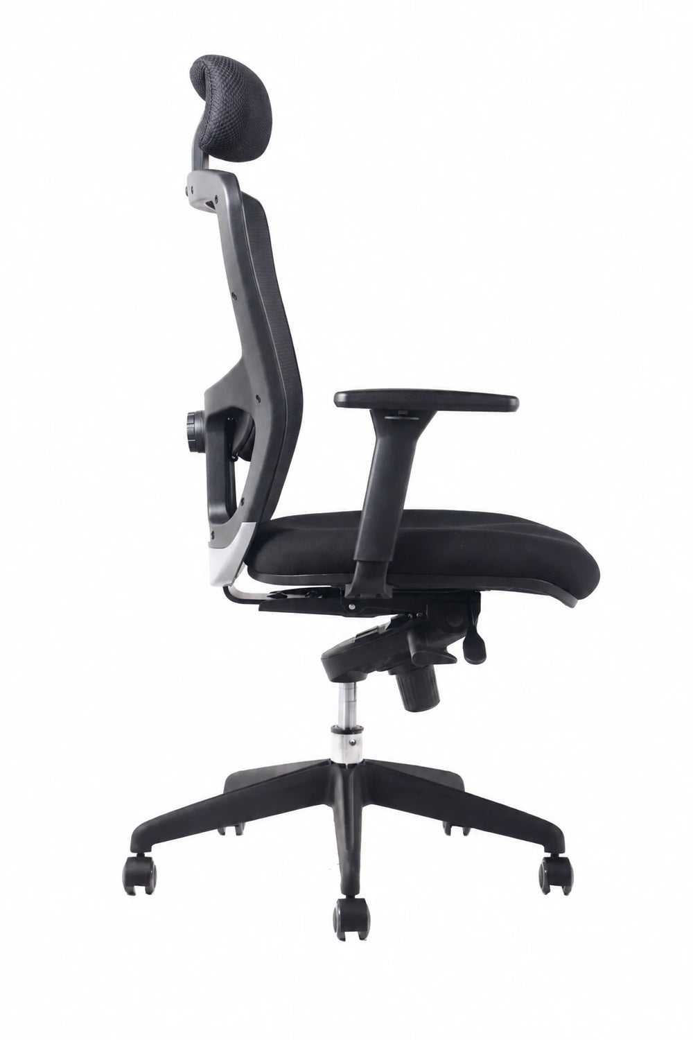 Silla ergonómica de oficina Max con cabecero, respaldo de malla y asiento tapizado, vista lateral | VICCA