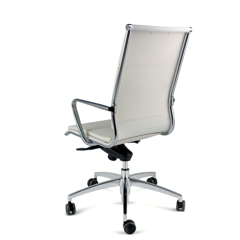 Silla Gerencial Alia Alta Tapizada en Cuero Natural o Ecocuero