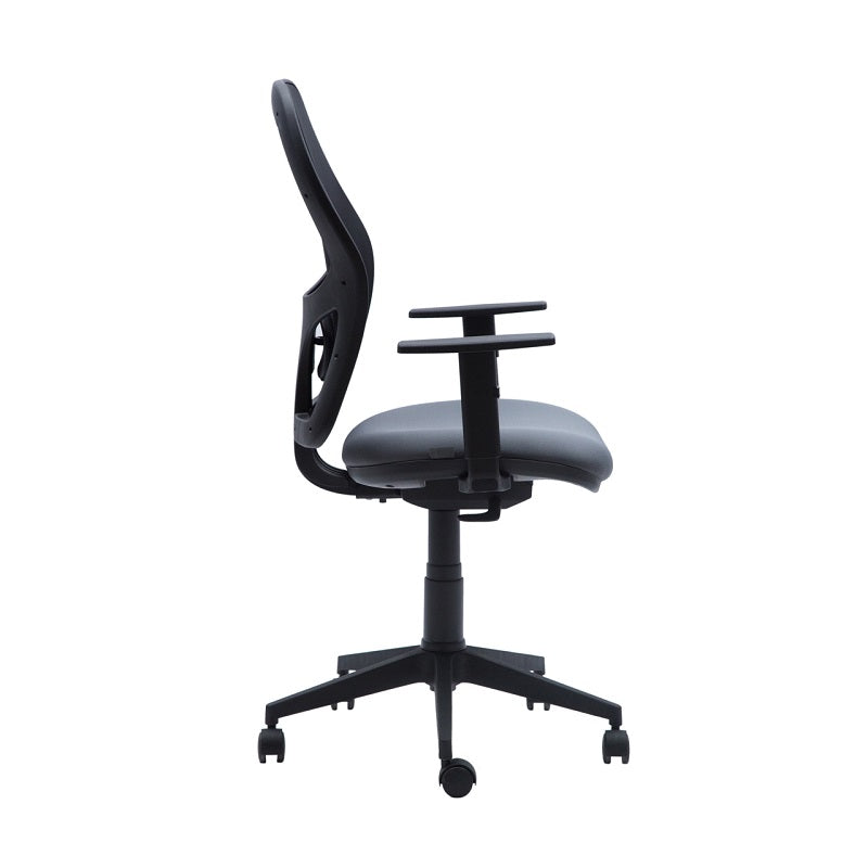 Silla de Oficina Q3 Negra, Brazo PP con Mecanismo Autopesante