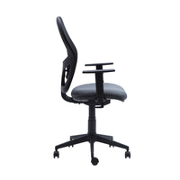 silla-oficina-q3-negra-malla vicca de lado