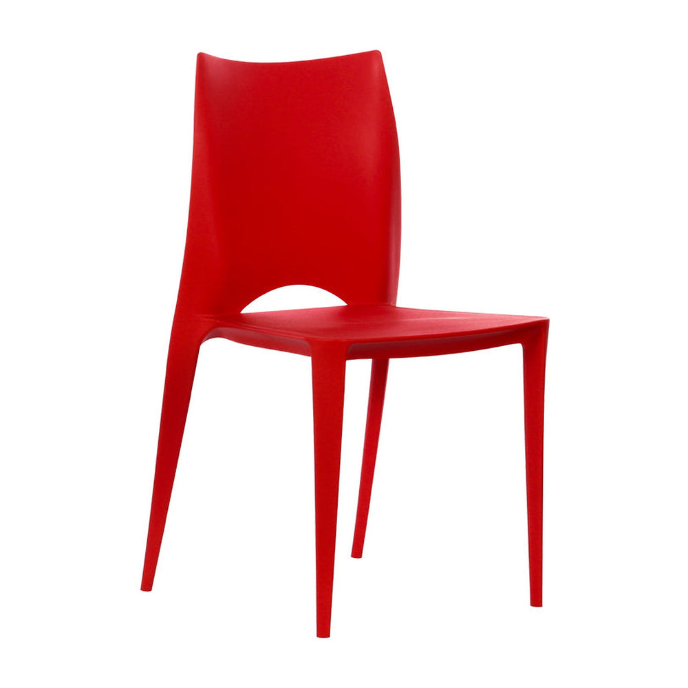 Silla para restaurante Pismo de polipropileno en vista de tres cuartos, roja, sin brazos y con abertura bajo el respaldo | VICCA